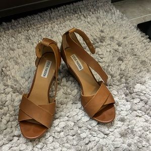 Steve Madden Nilla Low platform sandal